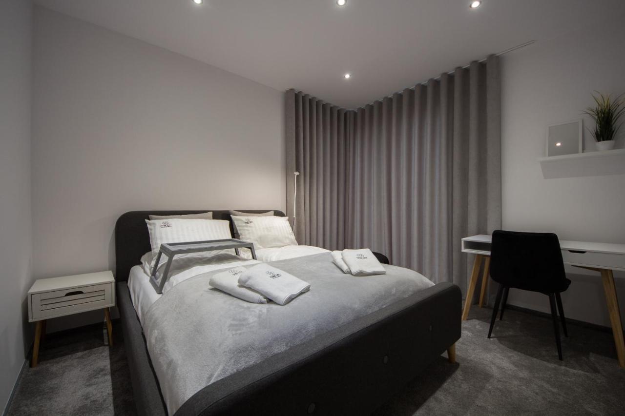 Apartament 23 Park City Ostrów Wielkopolski Extérieur photo
